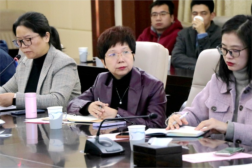 科研处组织召开医学院2023年度研究生教育和科研管理工作会议 (1).JPG