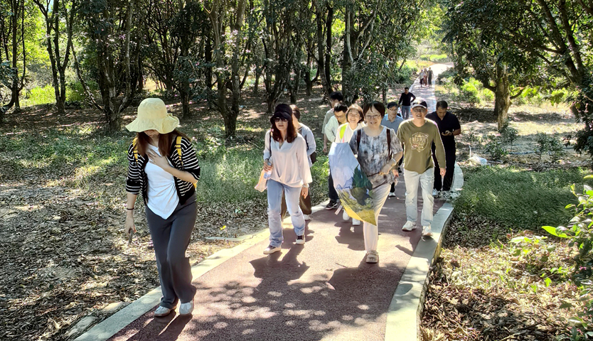 生态园 (汕医纪委副书记林玲).jpg